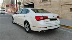 Kia Cadenza